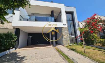 Casa à venda em Paulínia, Parque Brasil 500, com 4 suítes, com 260 m²