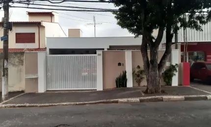 Casa à venda em Campinas, Parque Taquaral, com 3 quartos, com 181 m²