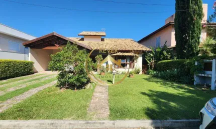 Casa à venda em Vinhedo, Buracão, com 3 suítes, com 249 m², Condomínio Alpes de Vinhedo
