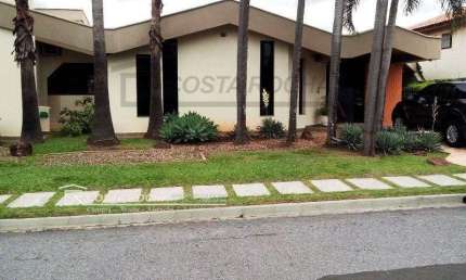 Casa com 3 dormitórios à venda, 580 m² por R$ 1.800.000,00 - Condomínio Hermenegildo Milioni - Salto/SP