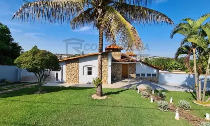 Casa com 3 dormitórios à venda, 260 m² por R$ 1.200.000,00 - Condomínio Haras São Luiz - Salto/SP