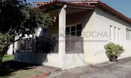 Casa com 3 dormitórios à venda, 187 m² por R$ 750.000,00 - Condomínio Terras de Santa Rosa - Salto/SP