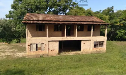 Chácara com 3 dormitórios à venda, 5403 m² por R$ 800.000,00 - Convívio Reconquista - Salto/SP