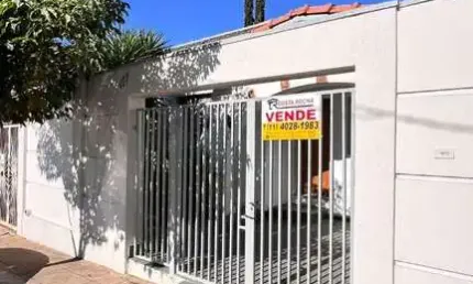 Casa com 3 dormitórios à venda, 125 m² por R$ 490.000,00 - Centro - Salto/SP