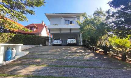 Casa com 3 dormitórios, 244 m² - venda por R$ 2.180.000,00 ou aluguel por R$ 12.457,00/mês - Condomínio Villas do Golfe - Itu/SP
