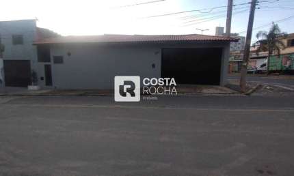 Sala comercial com 1 sala para alugar na Rua Vinte e Quatro de Outubro, 25, Centro, Salto