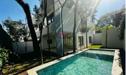 Casa em condomínio fechado 650m², 4 dormitórios, 4 suítes, 4 vagas de garagem