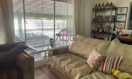 Casa térrea com 3 dormitórios, 3 vagas, excelente localização ? Jardim Caravelas