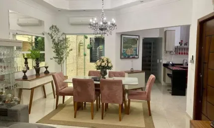 Casa com 3 quartos à venda, 200 m² por R$ 950.000 - Vila Miranda - Sumaré/SP