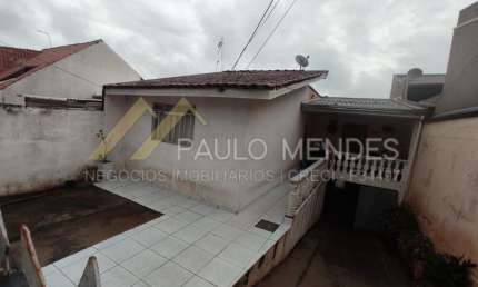 Casas com 3 Quartos e 2 banheiros à Venda em Sitio Cercado