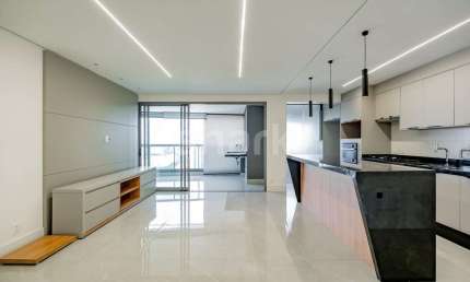 Apartamento para venda por R$ R$ 2.400.000,00 ou locação por R$ 18.000,00/mês em Alphaville, Baruer