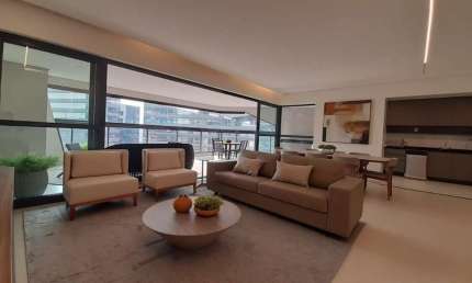 Apartamento para venda por R$ 5.500.000,00 ou locação por R$ 30.000,00/mês na Chácara Santo Antônio