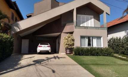 Casa à venda por R$ 2.850.000,00  em Alphaville Barueri-SP