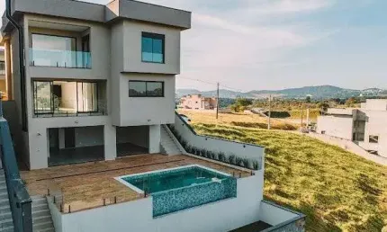 Casa para venda por R$ 2.480.000,00 em Santana de Parnaíba-SP