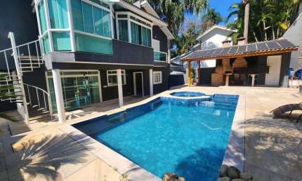 Casa para venda por R$ 4.000.000,00 em Alphaville, Barueri - SP