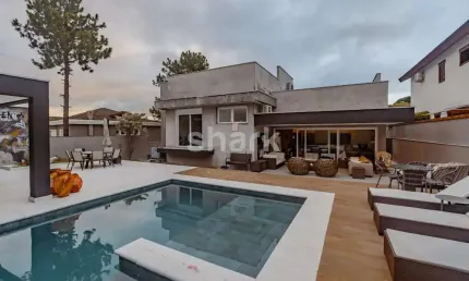 Casa à venda por R$ 3.299.000,00 em Alphaville, Barueri-SP