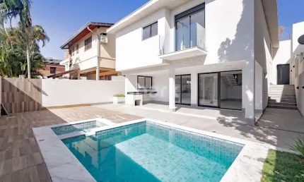 Casa para venda por R$ 3.500.000,00 em Alphaville, Santana de Parnaíba - SP