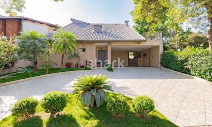 Casa a venda por R$ 3.200.000,00 em Alphaville - SP