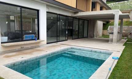 Casa para venda por R$ 4.400.000,00 em Alphaville,  Santana de Parnaíba-SP