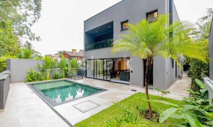 Casa para venda por R$ 6.500.000,00 em Alphaville - SP