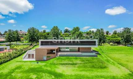 Casa para venda por R$ 22.000.000,00 ou locação por R$ 135.000,00/mês em Bragança Paulista-SP