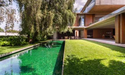 Casa à venda por R$ 27.900.000,00 no Jardim Guedala, São Paulo, SP