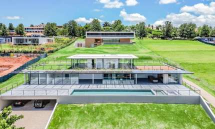 Casa para venda por R$ 23.760.000,00 ou locação por R$ 135.000,00/mês em Bragança Paulista-SP