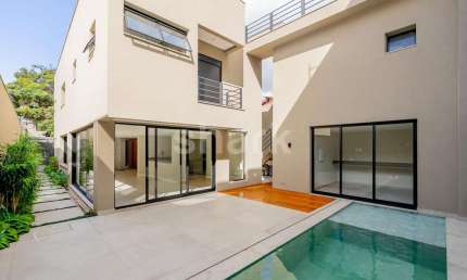 Casa para venda por R$ 7.900.000,00 no Jardim Paulistano - SP