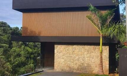 Casa á venda por R$9.800.000,00 em Alphaville , Santana de Parnaíba - SP
