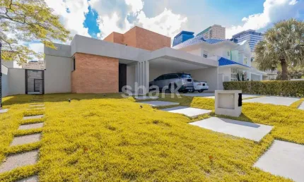 Casa para venda por R$ 5.900.000,00 em Alphaville, Barueri-SP