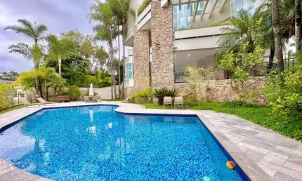 Casa a venda por R$ 18.000.000,00 em Alphaville - SP