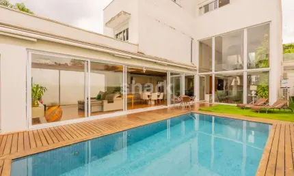 Casa à venda por R$ 10.640.000,00 em Vila Madalena, São Paulo-SP