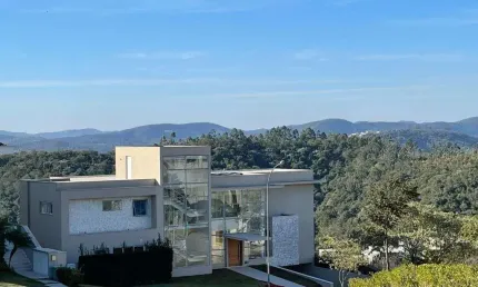Casa á venda por R$ 14.000.000,00 em Alphaville, Santana de Parnaíba-SP