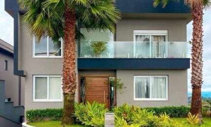 Casa à venda por R$ 5.900.000,00 em Alphaville - SP