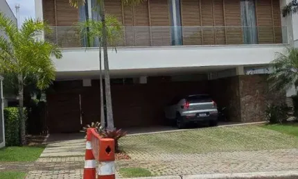 Casa à venda por R$ 7.650.000,00 em Alphaville, Santana de Parnaíba, SP