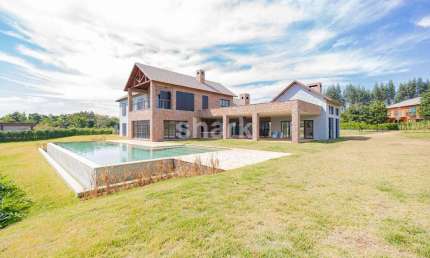 Casa para venda por R$42.000.000,00 no Fazenda Boa Vista-SP