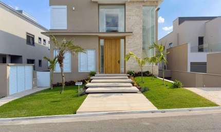 Casa à venda por R$ 8.990.000,00 em Alphaville, Barueri - SP
