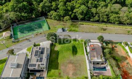Terreno para venda por R$1.650.000 em Alphaville, Santana de Parnaíba, SP.