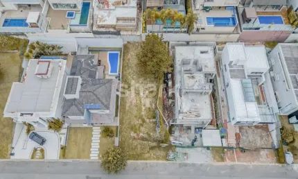 Terreno para venda por R$ 2.450.000,00 em Alphaville, Barueri-SP