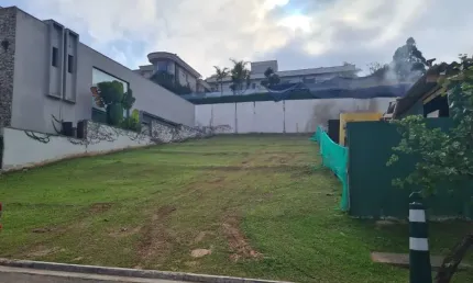 Terreno à venda por R$ 2.500.000,00 em Alphaville, Santana de Parnaíba-SP