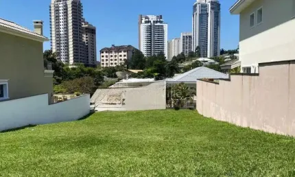 Terreno à venda por R$2.790.000 em Alphaville Residencial Plus, Barueri, SP