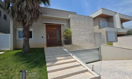 Casa para locação por R$ 38.000,00 em Alphaville, Barueri - SP