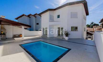 Casa à venda por R$ 2.350.000,00  e locação por R$ 14.000,00, em  Alphaville, Santana de Parnaíba,
