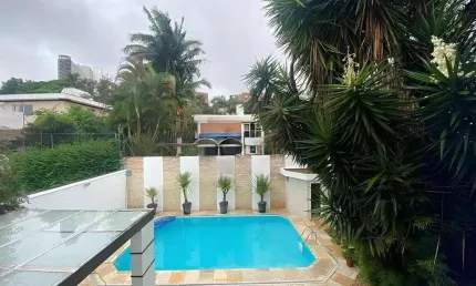 Casa para locação por R$ 25.000,00 no Jardim Leonor, São Paulo, SP
