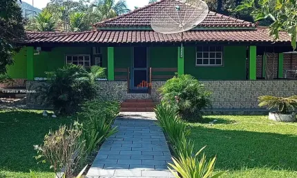 Sítio / Chácara para Venda em Maricá, Ubatiba, 3 dormitórios, 4 banheiros, 2 vagas