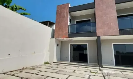 Casa Duplex para Venda em Maricá, Condado de Maricá, 2 dormitórios, 2 suítes, 1 banheiro, 1 vaga