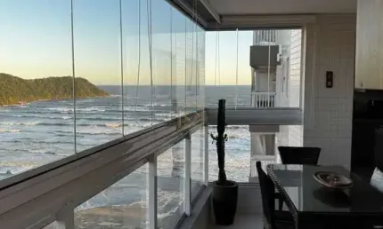 Vista definitiva para o mar e localização privilegiada!