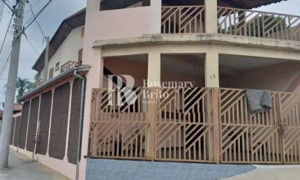 Sobrado com 4 dorms, Barreiro, Taubaté - R$ 340 mil, Cod: 531