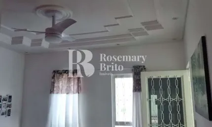 Casa com 3 dorms, Recanto dos Coqueirais, Taubaté - R$ 657 mil, Cod: 906