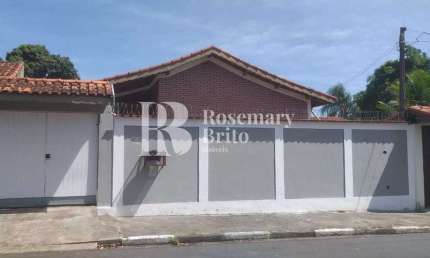 Casa com 4 dorms, Vila Rica, Pindamonhangaba - R$ 660 mil, Cod: 1136